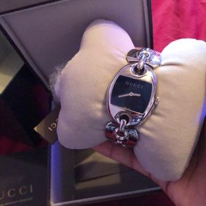 Gucci link watch AUTHENTIC